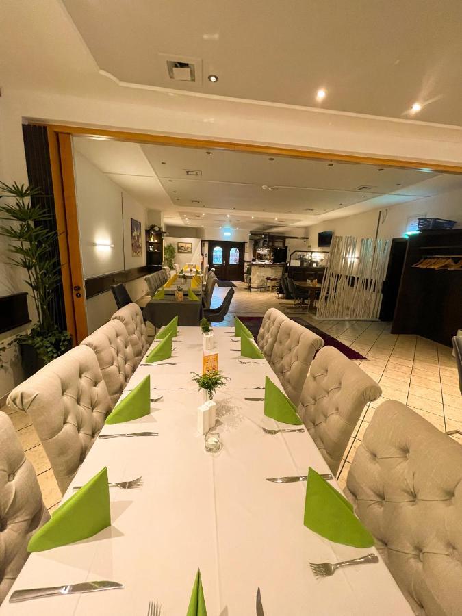 Hotel Kronenkurve Bergkamen Bagian luar foto