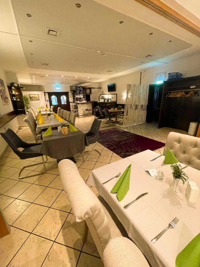 Hotel Kronenkurve Bergkamen Bagian luar foto